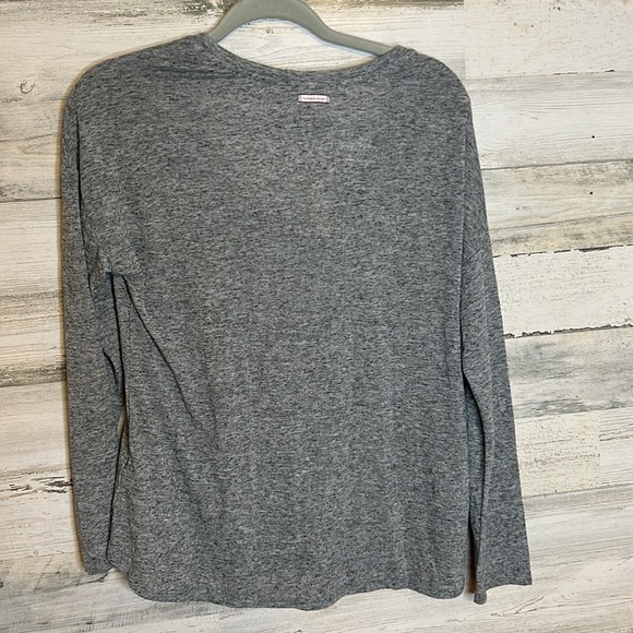 Victoria secret long sleeve - Picture 5 of 5